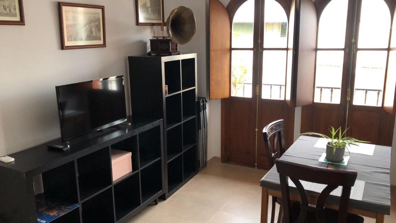 Estudio En El Centro De Sevilla Eksteriør billede
