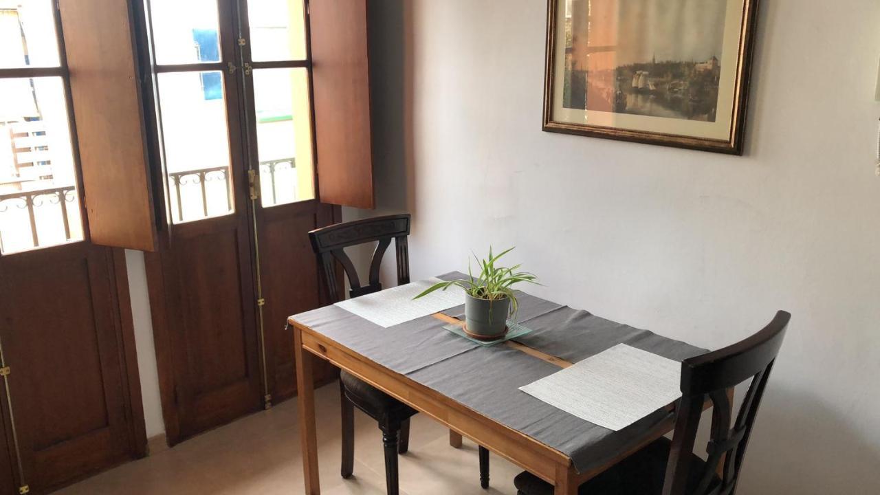 Estudio En El Centro De Sevilla Eksteriør billede